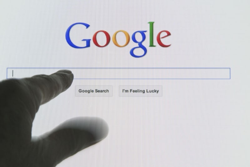 Google extinde disponibilitatea funcţiilor de AI din Search