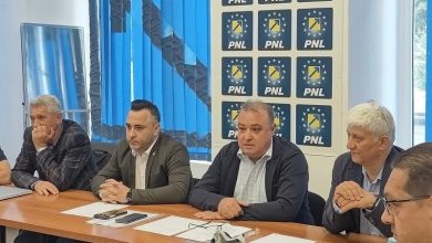 Lovitură grea pentru Alianța Dreapta Unită în Sectorul 5. Ce nume grele au trecut la PNL