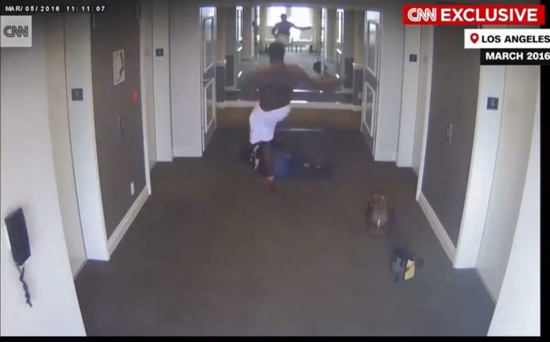 VIDEO Imagini șocante cu rapperul american Sean Diddy în timp ce își agresează fosta iubită