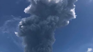 Vulcanul Ibu erupe din nou, aruncând cenuşă la 6 km înălţime
