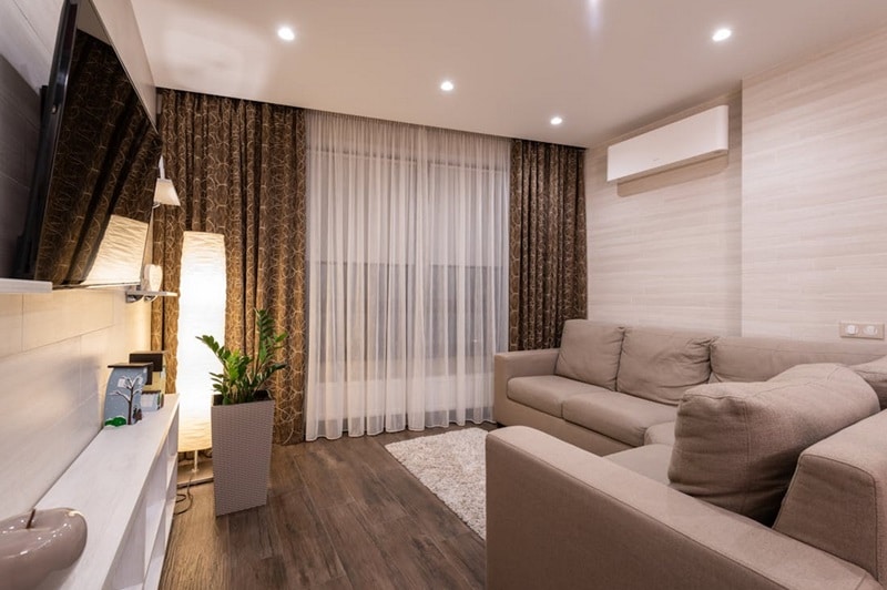 Maximizarea spațiilor mici: un ghid pentru camerele compacte