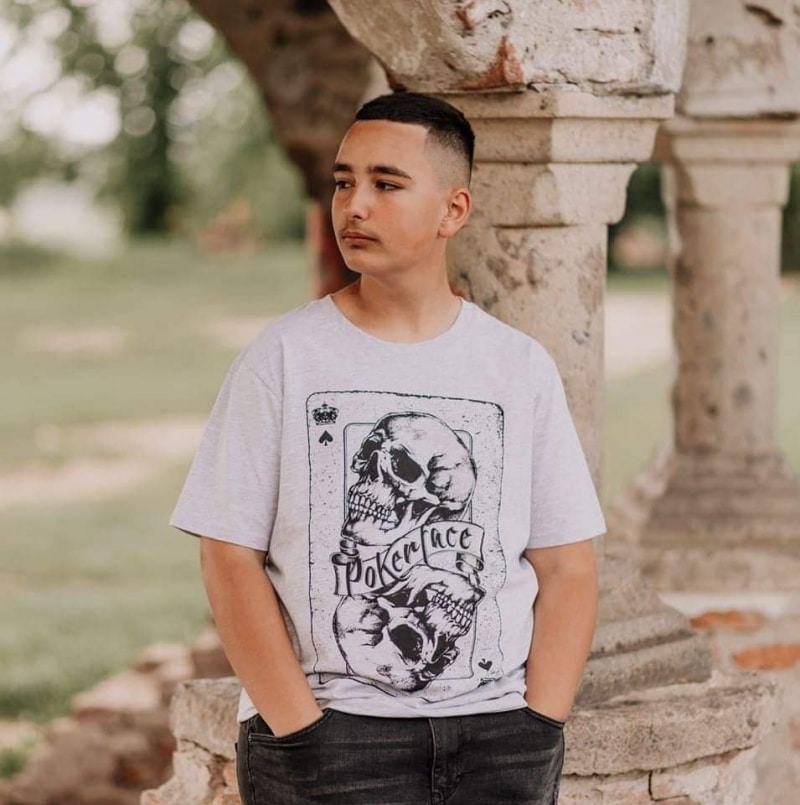 FOTO Caz dramatic! Adolescent de 16 ani, descris drept ‘cuminte și silitor’, a murit după ce toată familia sa a fost intoxicată cu un antiparazitar
