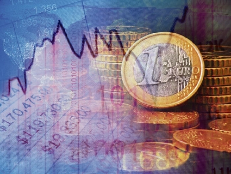 Șoc pe piața valutară! EURO, în cădere liberă după anunţarea rezultatelor la alegerile europarlamentare