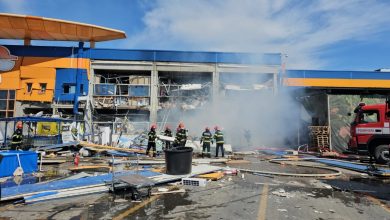 Explozia de la Dedeman Botoşani. Cei doi pacienţi internaţi la Floreasca sunt în stare gravă, însă unul a fost detubat