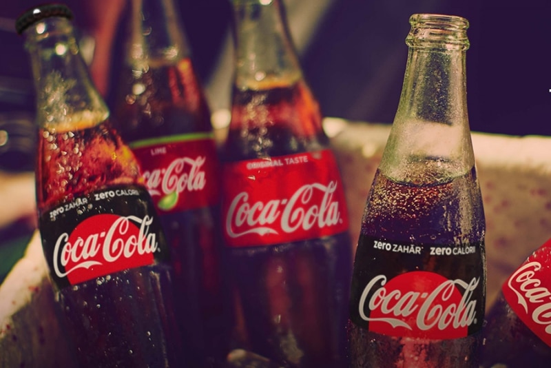 Coca-Cola şi Starbucks au solicitat să-şi înregistreze din nou mărcile comerciale în Rusia pentru a-şi proteja drepturile de proprietate intelectuală