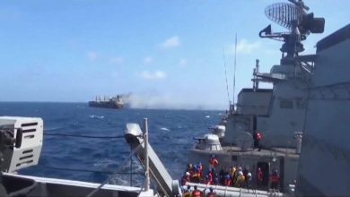 Două explozii s-au produs în apropierea unei nave din zona Yemen