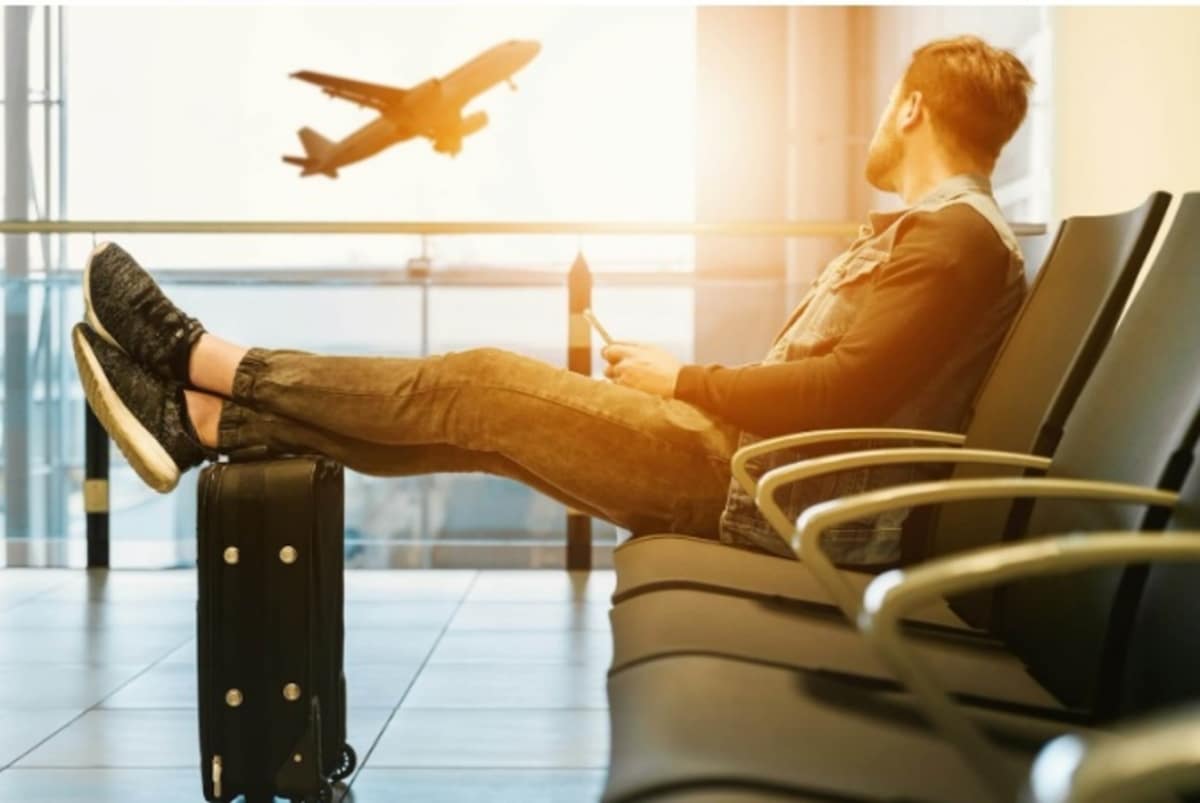 Profitul încă se lasă așteptat pentru companiile aeriene, deși vara se călătorește mai mult (analiză)