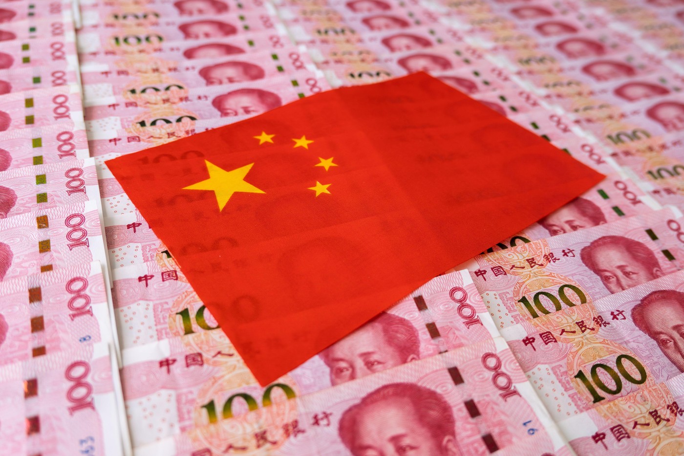 FT: China accelerează eforturile de a construi o serie de bănci care să poată CONCURA cu JPMorgan și Morgan Stanley